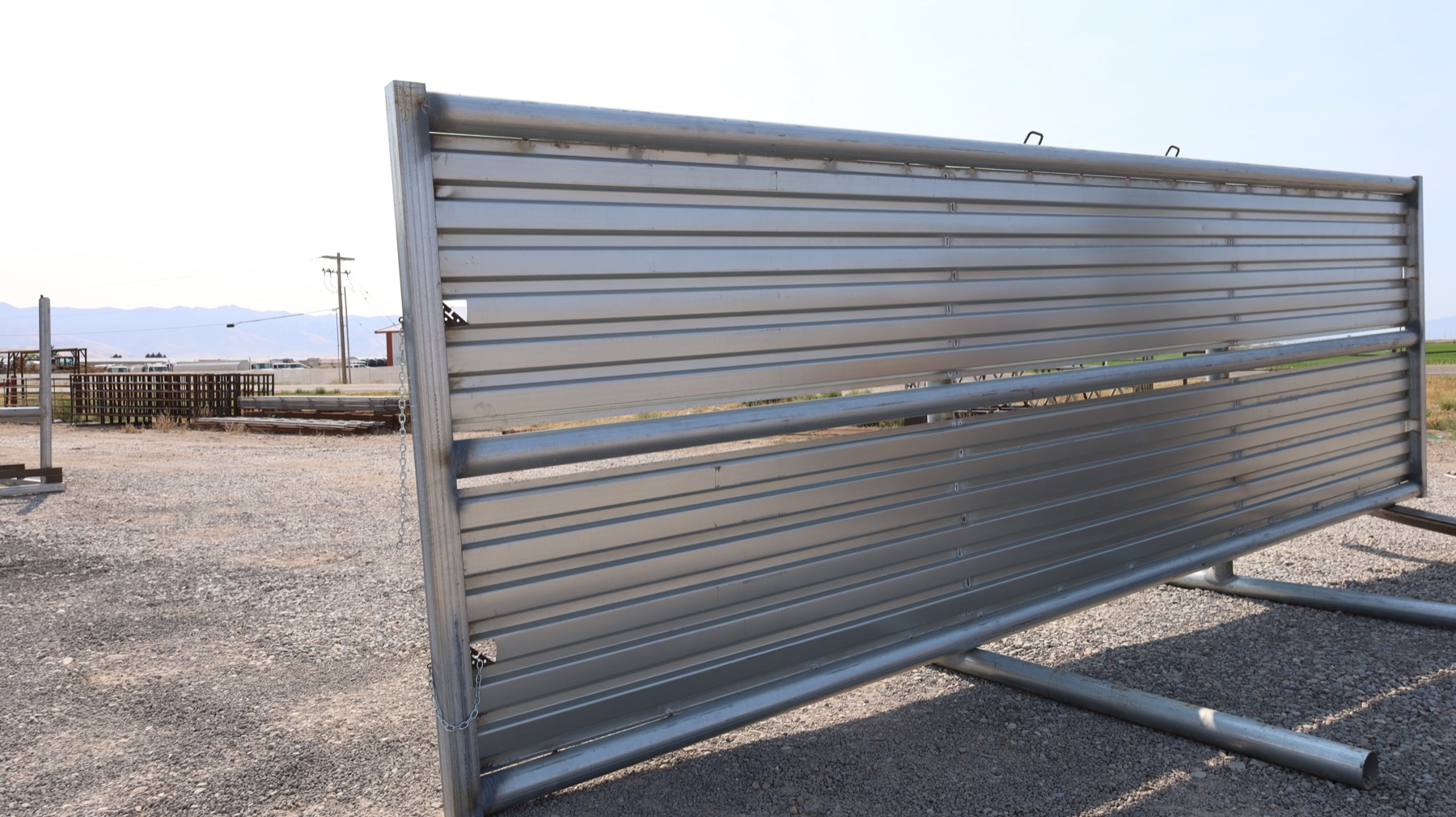 7'H X 25'L SELF-STANDING WIND PANEL